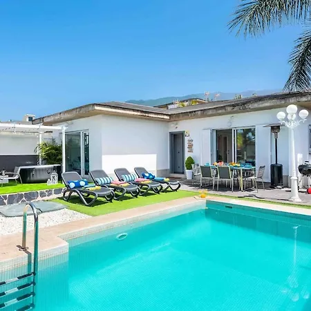 Casa vacanze Sara De Lujo Piscina Privada Climatizada *